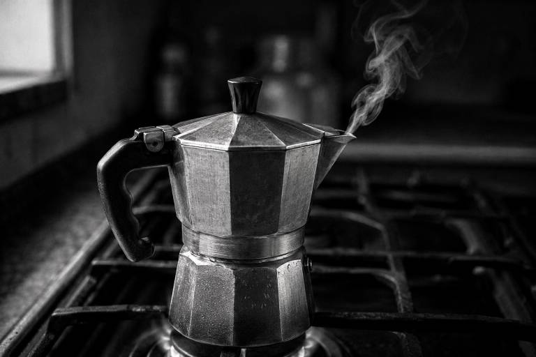 How to Use a Moka Pot Like a Pro (A Comprehensive Guide)